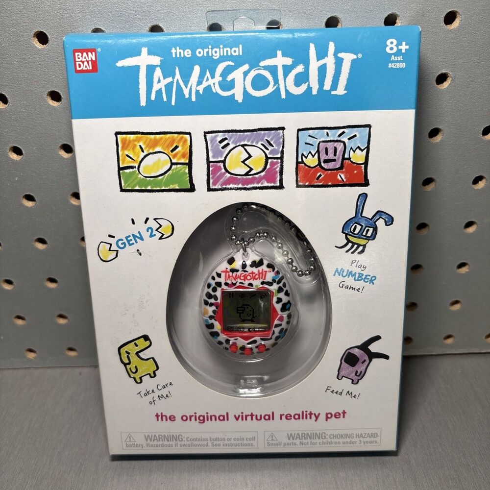 Bandai Tamagotchi Gen 2 Leopard Spots White Original Virtual Reality Pet 8+ NEW